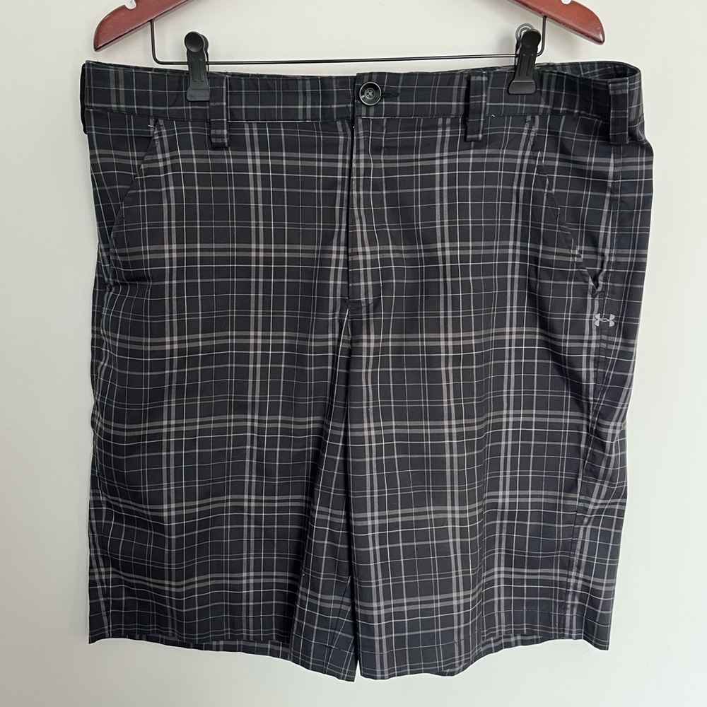 Under Armour Men's Dark Checkered Athletic Shorts